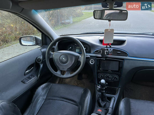 Серый Рено Лагуна, объемом двигателя 1.9 л и пробегом 300 тыс. км за 3200 $, фото 16 на Automoto.ua