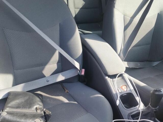 Серый Рено Лагуна, объемом двигателя 2 л и пробегом 3 тыс. км за 4650 $, фото 7 на Automoto.ua