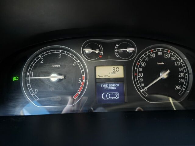 Серый Рено Лагуна, объемом двигателя 1.9 л и пробегом 302 тыс. км за 4000 $, фото 10 на Automoto.ua