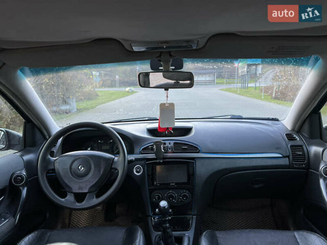 Серый Рено Лагуна, объемом двигателя 1.9 л и пробегом 300 тыс. км за 3200 $, фото 20 на Automoto.ua