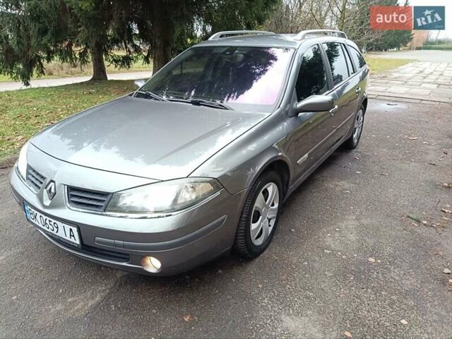 Серый Рено Лагуна, объемом двигателя 2 л и пробегом 232 тыс. км за 5350 $, фото 11 на Automoto.ua