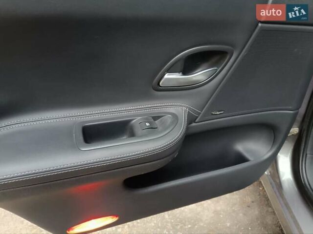 Серый Рено Лагуна, объемом двигателя 2 л и пробегом 232 тыс. км за 5350 $, фото 52 на Automoto.ua