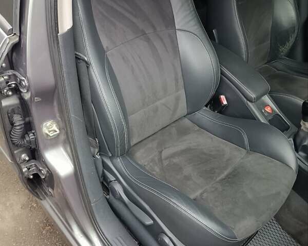 Серый Рено Лагуна, объемом двигателя 2 л и пробегом 232 тыс. км за 5350 $, фото 2 на Automoto.ua