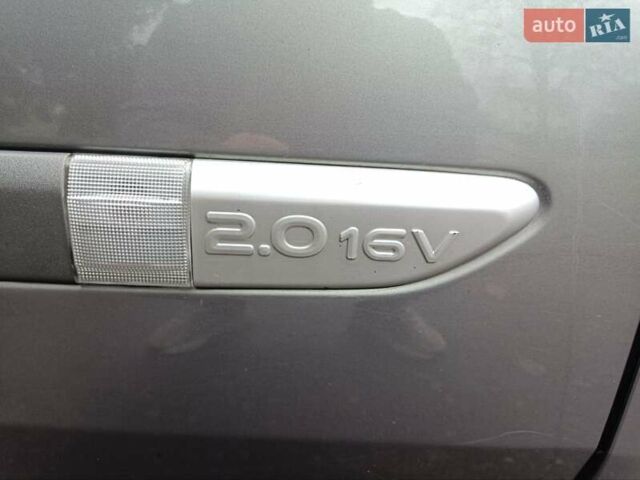 Серый Рено Лагуна, объемом двигателя 2 л и пробегом 232 тыс. км за 5350 $, фото 22 на Automoto.ua