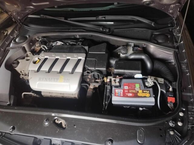 Серый Рено Лагуна, объемом двигателя 2 л и пробегом 3 тыс. км за 4650 $, фото 21 на Automoto.ua
