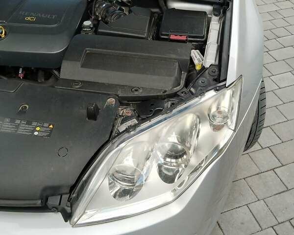 Рено Лагуна 2007 в Виннице на Automoto.ua Серый Рено Лагуна, объемом двигателя 1.5 л и пробегом 205 тыс. км за 7500 $, фото 15 на Automoto.ua