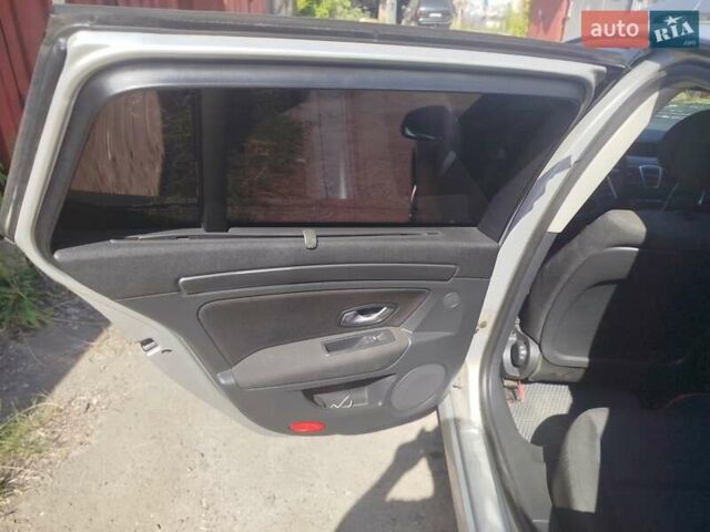 Сірий Рено Лагуна, об'ємом двигуна 1.5 л та пробігом 306 тис. км за 6500 $, фото 6 на Automoto.ua