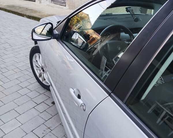 Рено Лагуна 2007 в Виннице на Automoto.ua Серый Рено Лагуна, объемом двигателя 1.5 л и пробегом 205 тыс. км за 7500 $, фото 9 на Automoto.ua