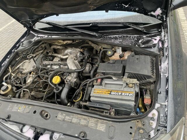 Серый Рено Лагуна, объемом двигателя 2 л и пробегом 333 тыс. км за 4900 $, фото 12 на Automoto.ua