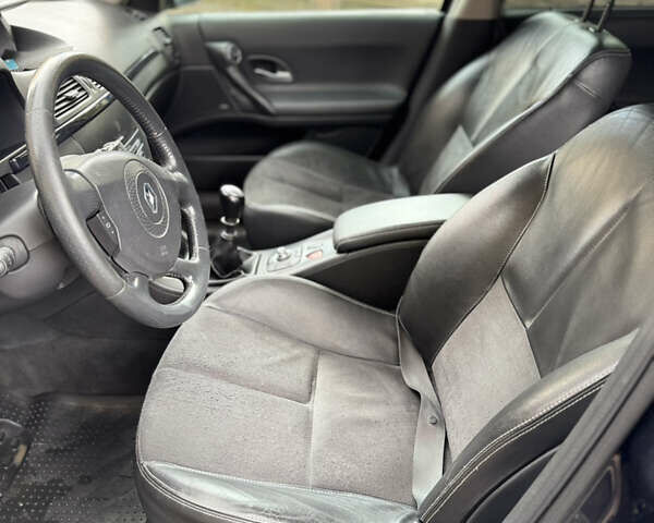 Рено Лагуна 2007 в Тернополе на Automoto.ua Серый Рено Лагуна, объемом двигателя 1.87 л и пробегом 420 тыс. км за 4700 $, фото 25 на Automoto.ua