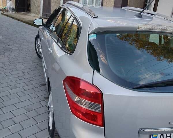 Рено Лагуна 2007 в Виннице на Automoto.ua Серый Рено Лагуна, объемом двигателя 1.5 л и пробегом 205 тыс. км за 7500 $, фото 12 на Automoto.ua