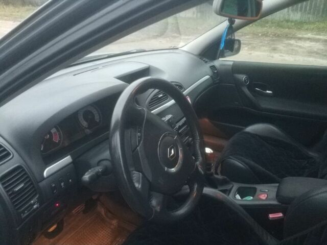 Серый Рено Лагуна, объемом двигателя 2 л и пробегом 270 тыс. км за 4286 $, фото 5 на Automoto.ua