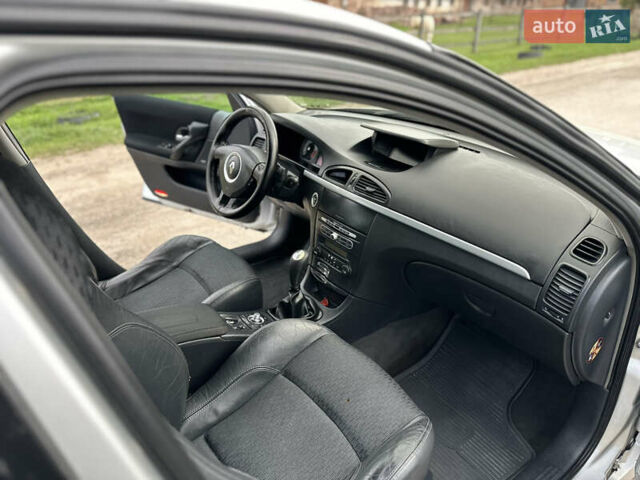 Серый Рено Лагуна, объемом двигателя 1.9 л и пробегом 250 тыс. км за 4100 $, фото 14 на Automoto.ua