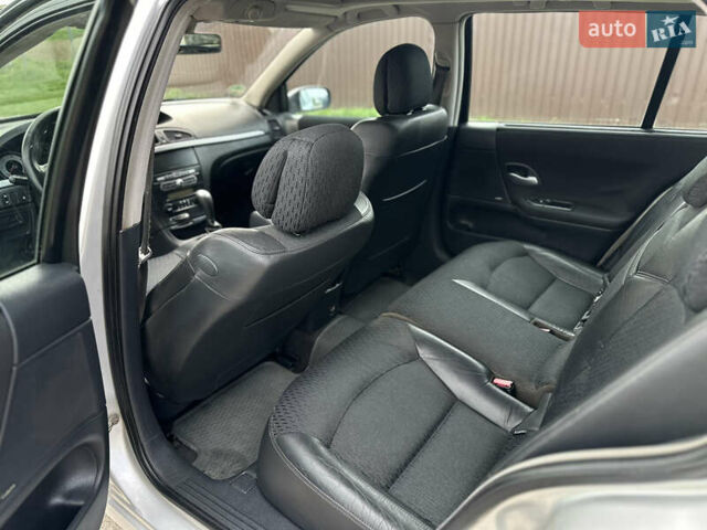 Серый Рено Лагуна, объемом двигателя 1.9 л и пробегом 250 тыс. км за 4100 $, фото 16 на Automoto.ua