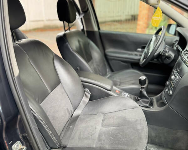 Рено Лагуна 2007 в Тернополе на Automoto.ua Серый Рено Лагуна, объемом двигателя 1.87 л и пробегом 420 тыс. км за 4700 $, фото 14 на Automoto.ua
