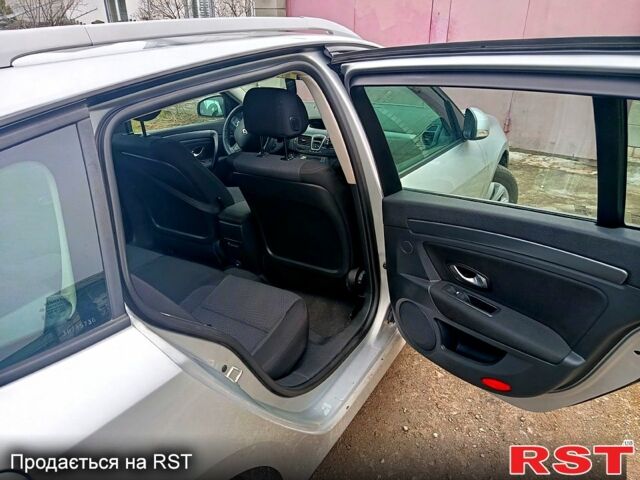 Серый Рено Лагуна, объемом двигателя 2 л и пробегом 251 тыс. км за 5800 $, фото 6 на Automoto.ua