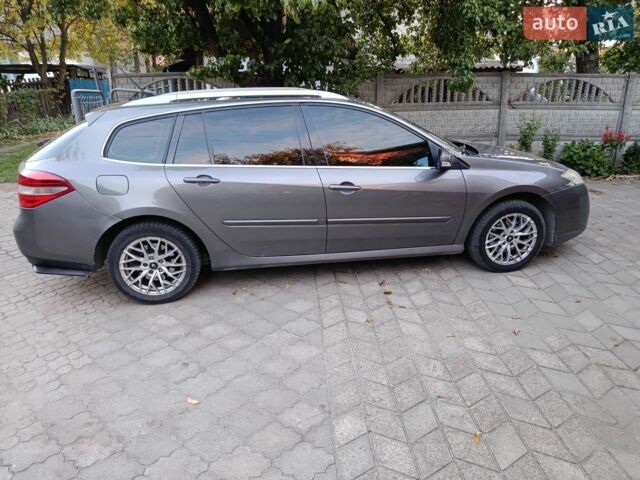 Серый Рено Лагуна, объемом двигателя 2 л и пробегом 308 тыс. км за 4900 $, фото 2 на Automoto.ua