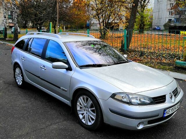 Серый Рено Лагуна, объемом двигателя 2 л и пробегом 200 тыс. км за 5000 $, фото 1 на Automoto.ua