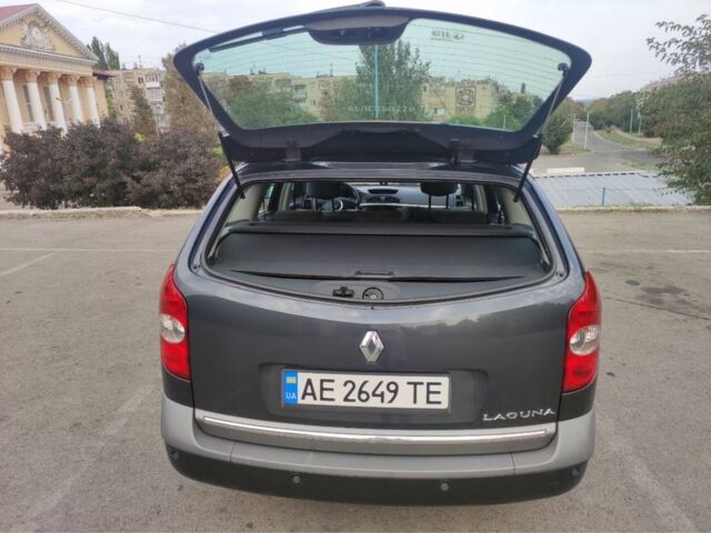 Серый Рено Лагуна, объемом двигателя 2 л и пробегом 320 тыс. км за 5000 $, фото 3 на Automoto.ua