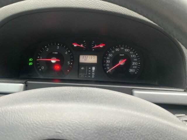 Серый Рено Лагуна, объемом двигателя 2 л и пробегом 333 тыс. км за 4900 $, фото 6 на Automoto.ua