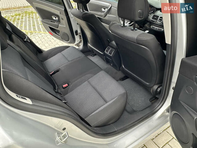 Серый Рено Лагуна, объемом двигателя 1.5 л и пробегом 266 тыс. км за 6100 $, фото 3 на Automoto.ua