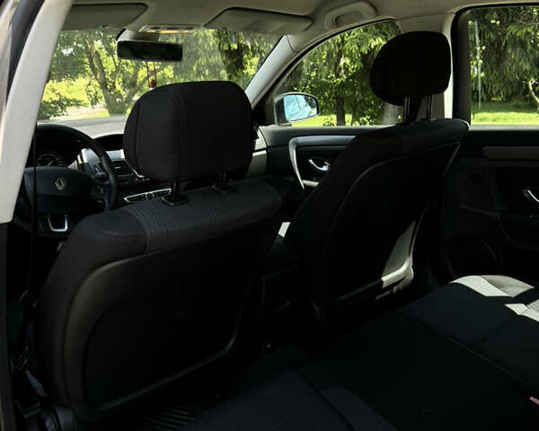 Сірий Рено Лагуна, об'ємом двигуна 1.5 л та пробігом 272 тис. км за 5600 $, фото 12 на Automoto.ua