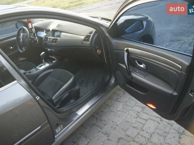 Серый Рено Лагуна, объемом двигателя 2 л и пробегом 219 тыс. км за 6600 $, фото 19 на Automoto.ua