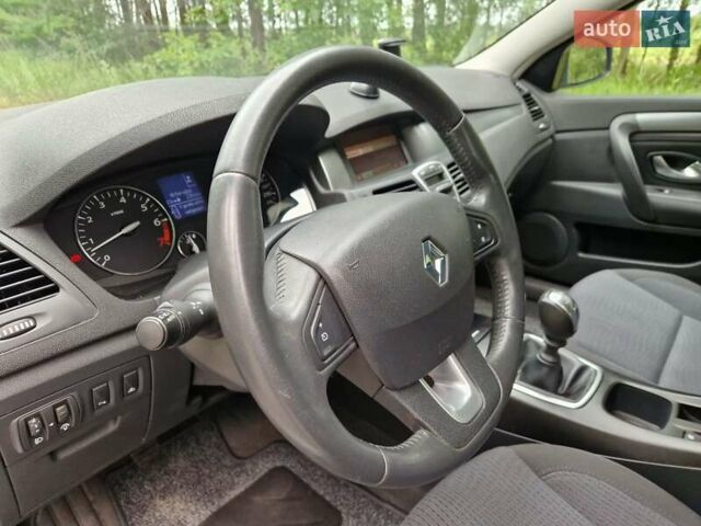 Серый Рено Лагуна, объемом двигателя 2 л и пробегом 171 тыс. км за 6750 $, фото 19 на Automoto.ua