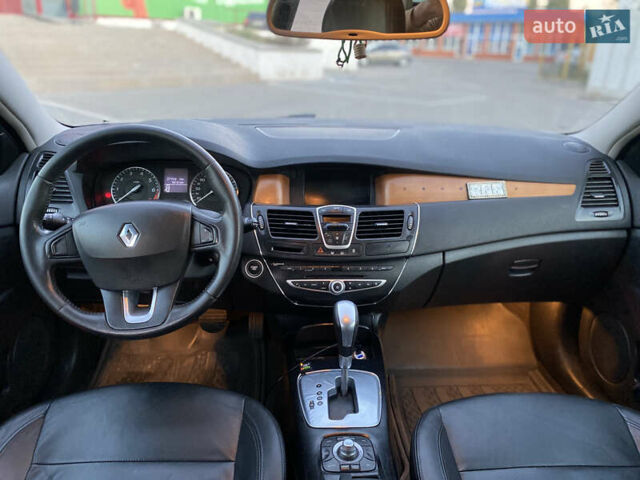 Сірий Рено Лагуна, об'ємом двигуна 2 л та пробігом 272 тис. км за 6200 $, фото 3 на Automoto.ua