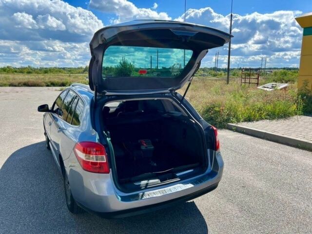 Сірий Рено Лагуна, об'ємом двигуна 2 л та пробігом 260 тис. км за 6700 $, фото 4 на Automoto.ua