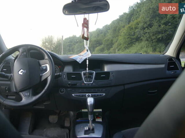 Серый Рено Лагуна, объемом двигателя 2 л и пробегом 219 тыс. км за 6600 $, фото 28 на Automoto.ua