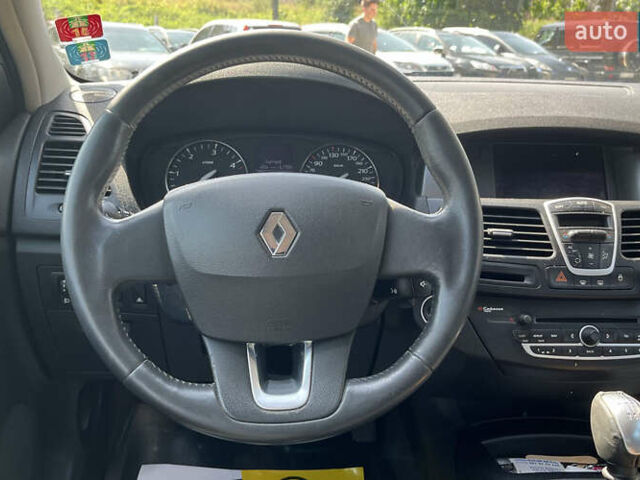Рено Лагуна 2008 в Стрые на Automoto.ua Серый Рено Лагуна, объемом двигателя 1.46 л и пробегом 205 тыс. км за 6999 $, фото 10 на Automoto.ua