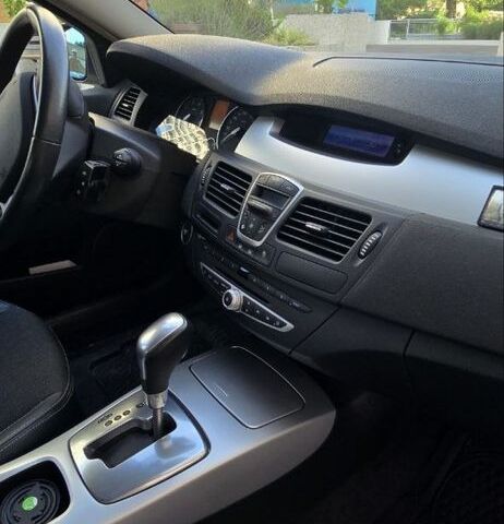 Серый Рено Лагуна, объемом двигателя 2 л и пробегом 96 тыс. км за 8499 $, фото 2 на Automoto.ua