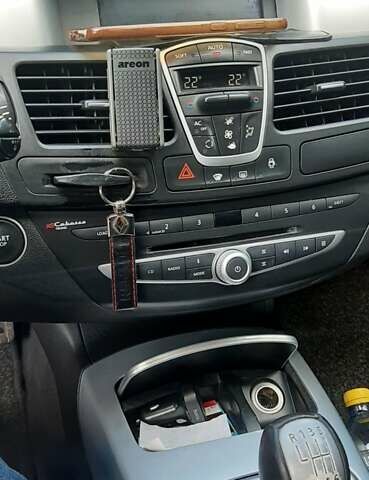 Серый Рено Лагуна, объемом двигателя 2 л и пробегом 221 тыс. км за 6500 $, фото 3 на Automoto.ua