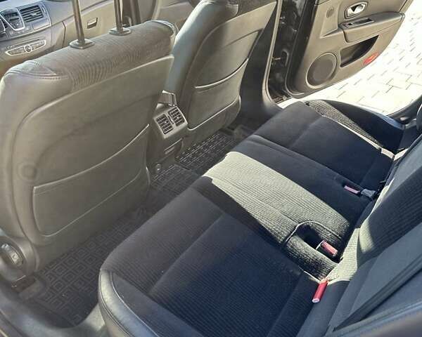 Сірий Рено Лагуна, об'ємом двигуна 1.5 л та пробігом 331 тис. км за 5200 $, фото 5 на Automoto.ua