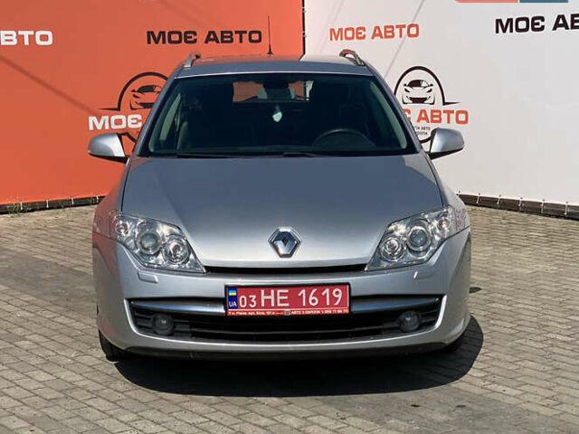 Рено Лагуна 2008 в Ровно на Automoto.ua Серый Рено Лагуна, объемом двигателя 2 л и пробегом 245 тыс. км за 6800 $, фото 1 на Automoto.ua