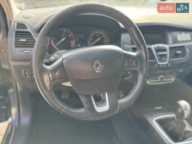 Серый Рено Лагуна, объемом двигателя 1.5 л и пробегом 266 тыс. км за 5120 $, фото 11 на Automoto.ua