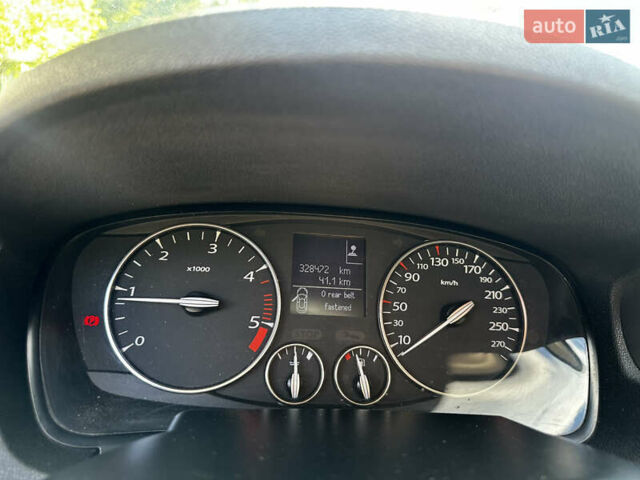 Серый Рено Лагуна, объемом двигателя 1.5 л и пробегом 328 тыс. км за 6100 $, фото 17 на Automoto.ua