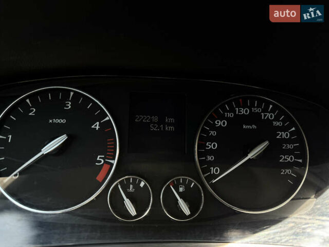 Сірий Рено Лагуна, об'ємом двигуна 1.5 л та пробігом 272 тис. км за 5600 $, фото 13 на Automoto.ua