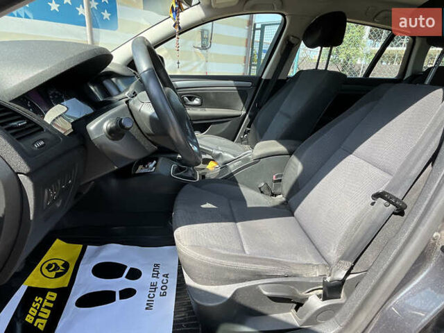 Рено Лагуна 2008 в Стрые на Automoto.ua Серый Рено Лагуна, объемом двигателя 1.46 л и пробегом 205 тыс. км за 6999 $, фото 16 на Automoto.ua