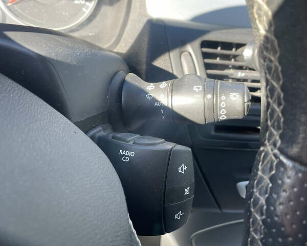 Серый Рено Лагуна, объемом двигателя 2 л и пробегом 270 тыс. км за 6900 $, фото 14 на Automoto.ua