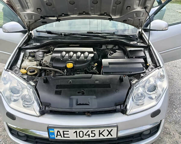 Серый Рено Лагуна, объемом двигателя 1.6 л и пробегом 205 тыс. км за 5250 $, фото 12 на Automoto.ua