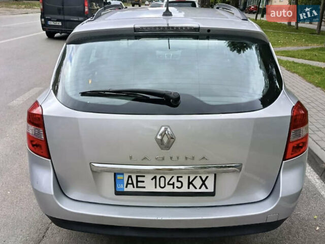 Серый Рено Лагуна, объемом двигателя 1.6 л и пробегом 205 тыс. км за 5250 $, фото 6 на Automoto.ua