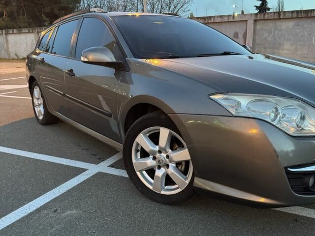 Серый Рено Лагуна, объемом двигателя 1.5 л и пробегом 295 тыс. км за 5100 $, фото 1 на Automoto.ua