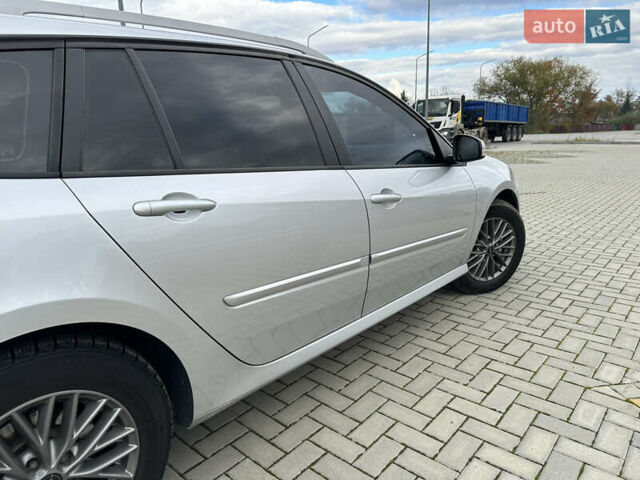 Серый Рено Лагуна, объемом двигателя 1.5 л и пробегом 266 тыс. км за 6100 $, фото 9 на Automoto.ua