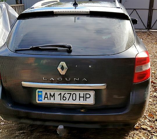 Серый Рено Лагуна, объемом двигателя 1.5 л и пробегом 310 тыс. км за 6200 $, фото 5 на Automoto.ua