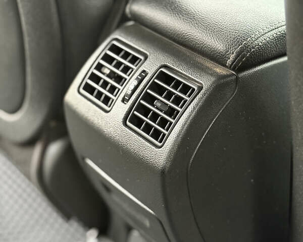 Сірий Рено Лагуна, об'ємом двигуна 2 л та пробігом 268 тис. км за 6300 $, фото 20 на Automoto.ua