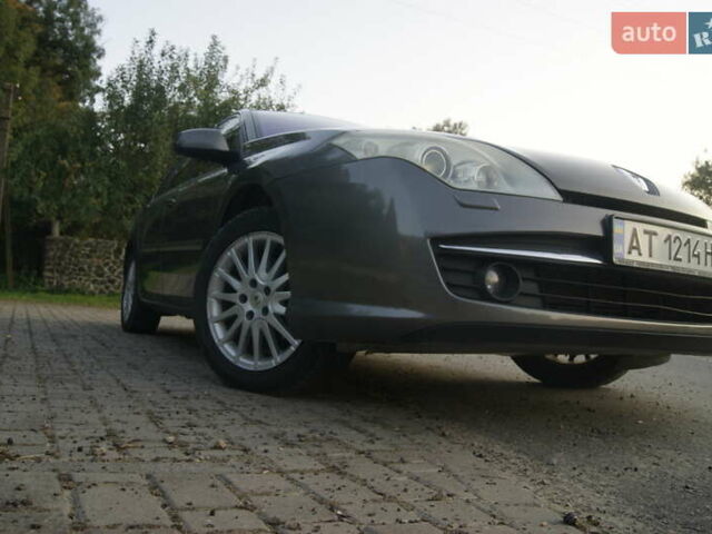 Серый Рено Лагуна, объемом двигателя 2 л и пробегом 219 тыс. км за 6600 $, фото 15 на Automoto.ua