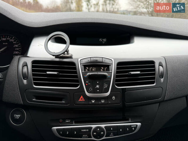 Сірий Рено Лагуна, об'ємом двигуна 2 л та пробігом 268 тис. км за 6300 $, фото 25 на Automoto.ua