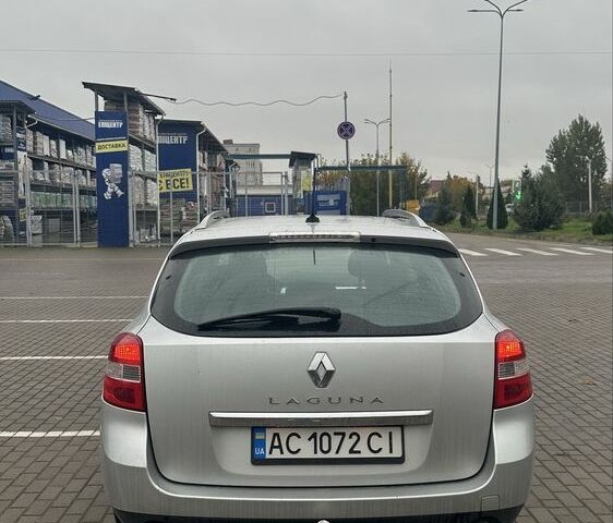 Серый Рено Лагуна, объемом двигателя 2 л и пробегом 250 тыс. км за 6500 $, фото 3 на Automoto.ua